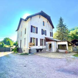 Majestic Mountain - endroit magique - 20 personnes, hotel u gradu 'Cornimont'