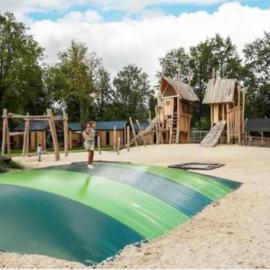 Luxe Chalet op vijf ster familiecamping!, hotel v destinaci Mariënberg