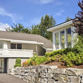 Awesome Home In Olden With Wifi