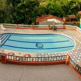 Hospetadaje San Gil con piscina campestre, hotel i San Gil