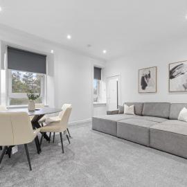 3-Bed Apartment in Alexandria Near Loch Lomond - Perfect for Contactors & Long Stays, hotel in Jamestown