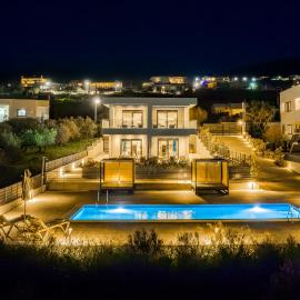 Limi Deluxe Sea View Suites - Private Pools