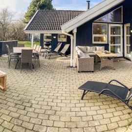Amazing Home In Oksbøl With Sauna