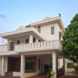 Private 4BHK Villa - Chris Homestay by UrbanEase