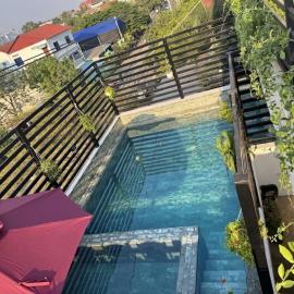 SOMA Villa, hotel in Phumĭ Réach Born