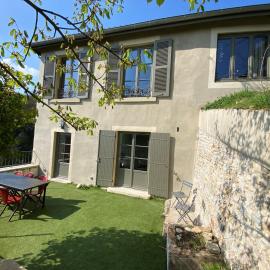 Maison bohème chic de 3 suites face à la cité internationale, hotel in Caluire-et-Cuire