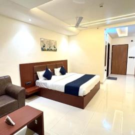 Hotel Parv Vilas, hotel v mestu Behror