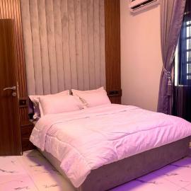 Ehi-Mega Luxury Hotel and Apartment, hotel v destinácii Abuja