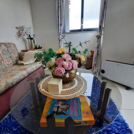 Spacious 1BR Apartment - 10 Min Walk to Airport