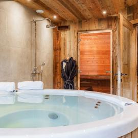 Chalet with traditional Manigod Mazot