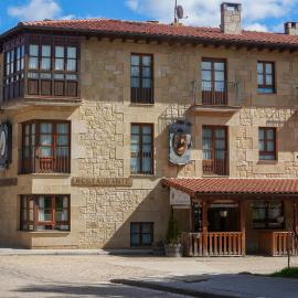 Hotel Rural La Corte de los Pinares, khách sạn ở Vinuesa