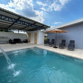 Casa Celeste Río Grande, hotel a Paquera