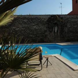 Charming attic with swimming pool and garage