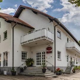 Pension Schlossblick, מלון בבנסהיים