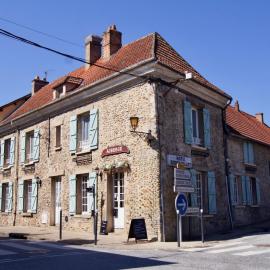 L'Harmony, hotel a Saint-Arnoult-en-Yvelines