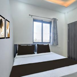 Hotel O Himmatgarh Palace, hotel in Chonp