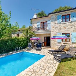 House Irma, hotel u gradu Fuškulin