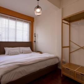 BKK Wholefloor Apt 2BR 2BA 1Living 7Min to MRT, hotel in Thung Maha Mek