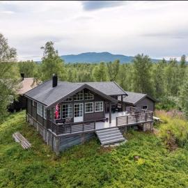 Wilderness Villa with the panorama lakeview, hotell sihtkohas Silsand