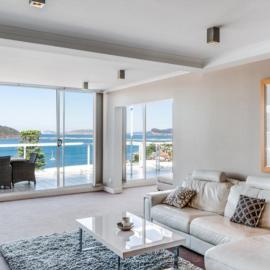 Penthouse 707 - 4 Bedroom Oceanview Penthouse