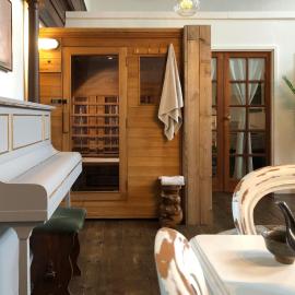 Creative Norfolk Chapel Ground Floor with Piano & Sauna