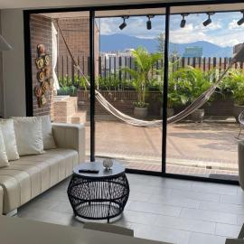 Luxury Jacuzzi in Poblado – hotel w mieście El Poblado