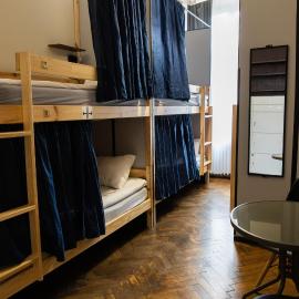 Fivehostel