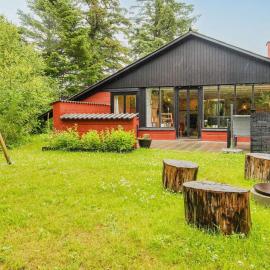 6 person holiday home in Ulfborg-By Traum
