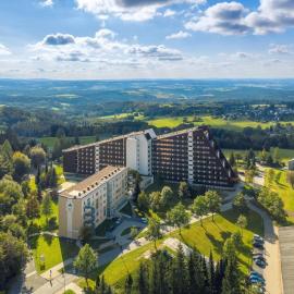 Apartment mit Balkon im Ferienpark in Schöneck, hotel en Schöneck