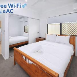 Modern New-Build Tranquil Home Studio, hotel a Kuraby