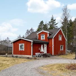 2 Bedroom Nice Home In Bergsäng