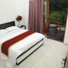 The Avis Resort and Homestay Calvary Mount, hotel in Idukki