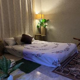 Private Garden 2 Rooms with Kitchen in Prime Area