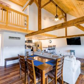 NEW! Historic post and beam in-town Moosehead Lake, hotel in Greenville