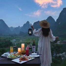 Yangshuo Fadai overhanging hot spring light luxury hotel – hotel w mieście Gaotian
