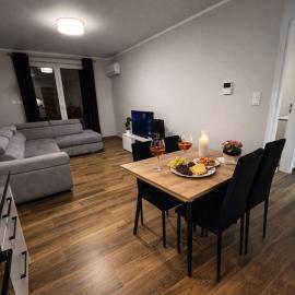 Apartament Dolina Baryczy ścieżki i trasy rowerowe, hotel i Żmigród
