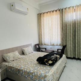 Hotel Devansh , Niwai, hotel i Palāi