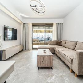 Memories Apartments: Nea Peramos şehrinde bir otel