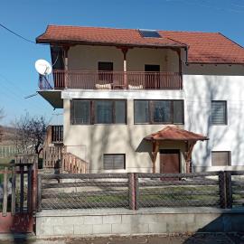 Seosko domacinstvo Spasic, hotel a Dušanovo