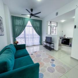 Midas Seri Alam - 2BR - 200Mbps Wifi – hotel w mieście Masai