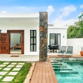 Mango House - 2 Bedrooms & Private Pool, hotel in La Gaulette