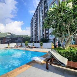 Cozy apartment The Sea Condo Ao Nang - 1 bedroom 1 bathroom living room and kitchinette，Ban Khlong Haeng的飯店