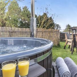 2 Bed in Mold oc-90461, hotel a Caerwys