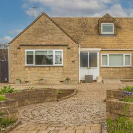The Wild Duck with parking in Bourton-On-The-Water