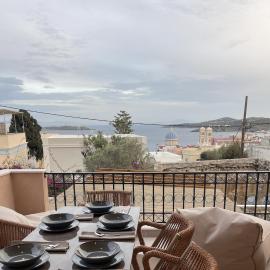 에르무폴리에 위치한 호텔 VF34 Seaview House