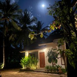 Kapal Dream Homestay, hotel in Selong Belanak