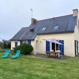 Gîte le Cleuziat, classé 2 étoiles, hotel a Ploubazlanec