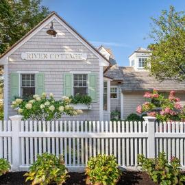 River Cottage - 2 Bedroom 1.5 Bath Waterfront Home