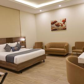 RT Serene Hotel - Larkana, hotel 
