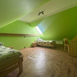 Izby Góralskie u Zochy, Hotel in Koniówka